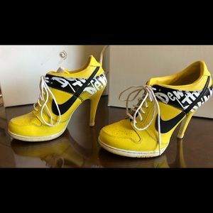 yellow nike heels